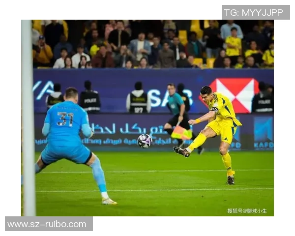 足球巨星四个孩子的名字曝光 揭秘他们与父亲的亲密关系与成长故事