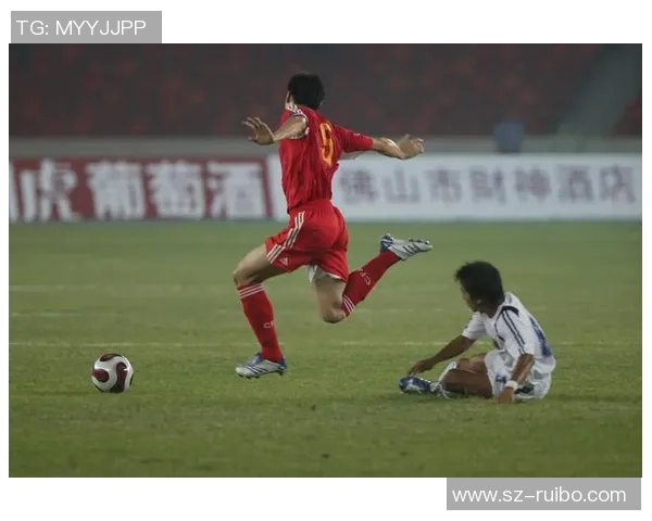 足球界姓莫的球星盘点 揭秘那些不为人知的莫姓球员故事